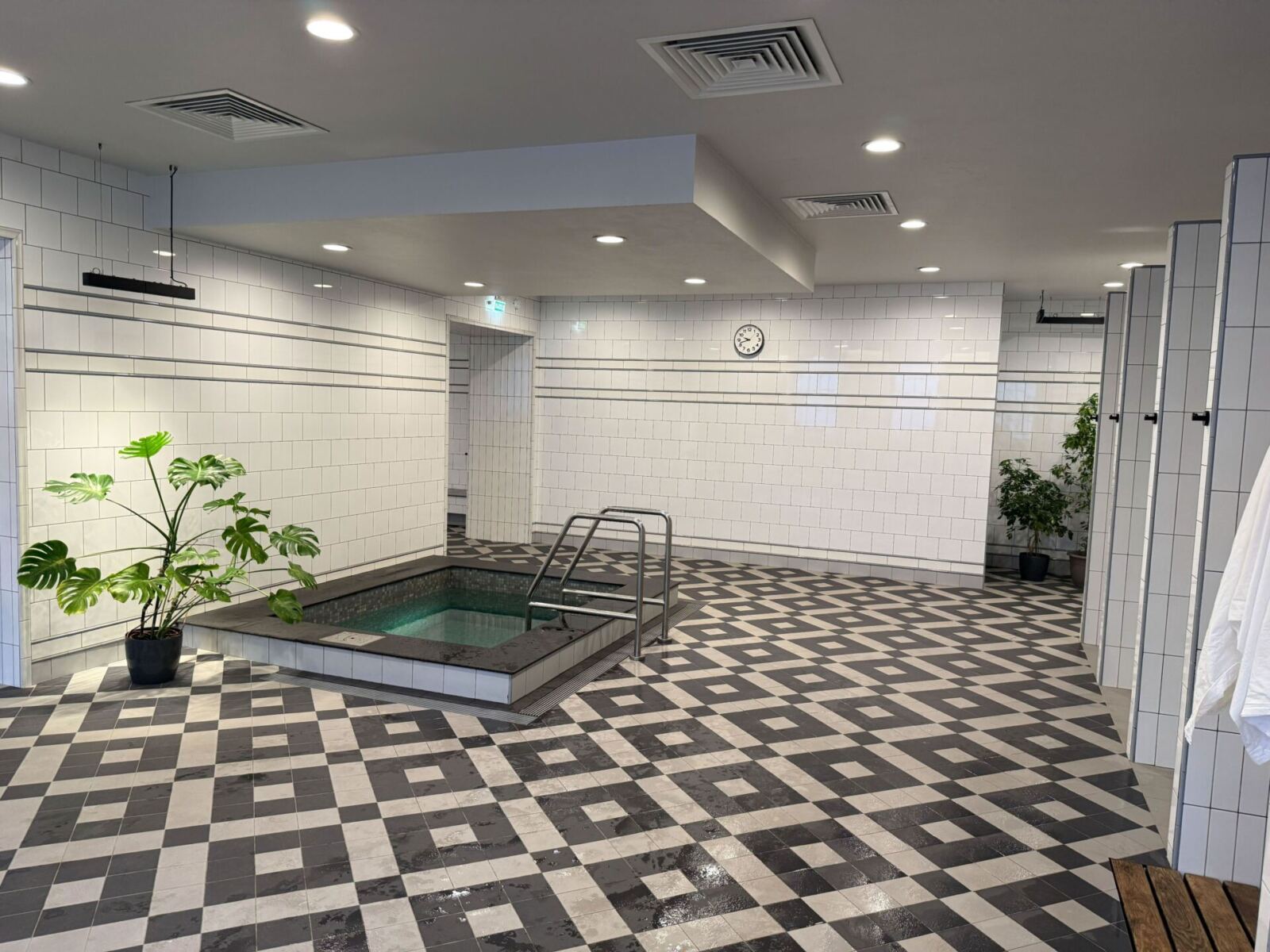 Еще ледяная купель