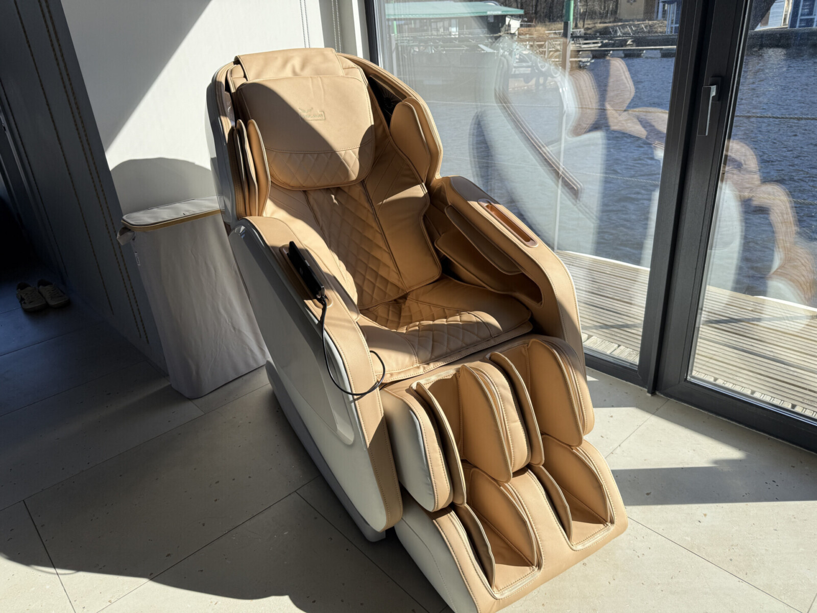 Массажное кресло