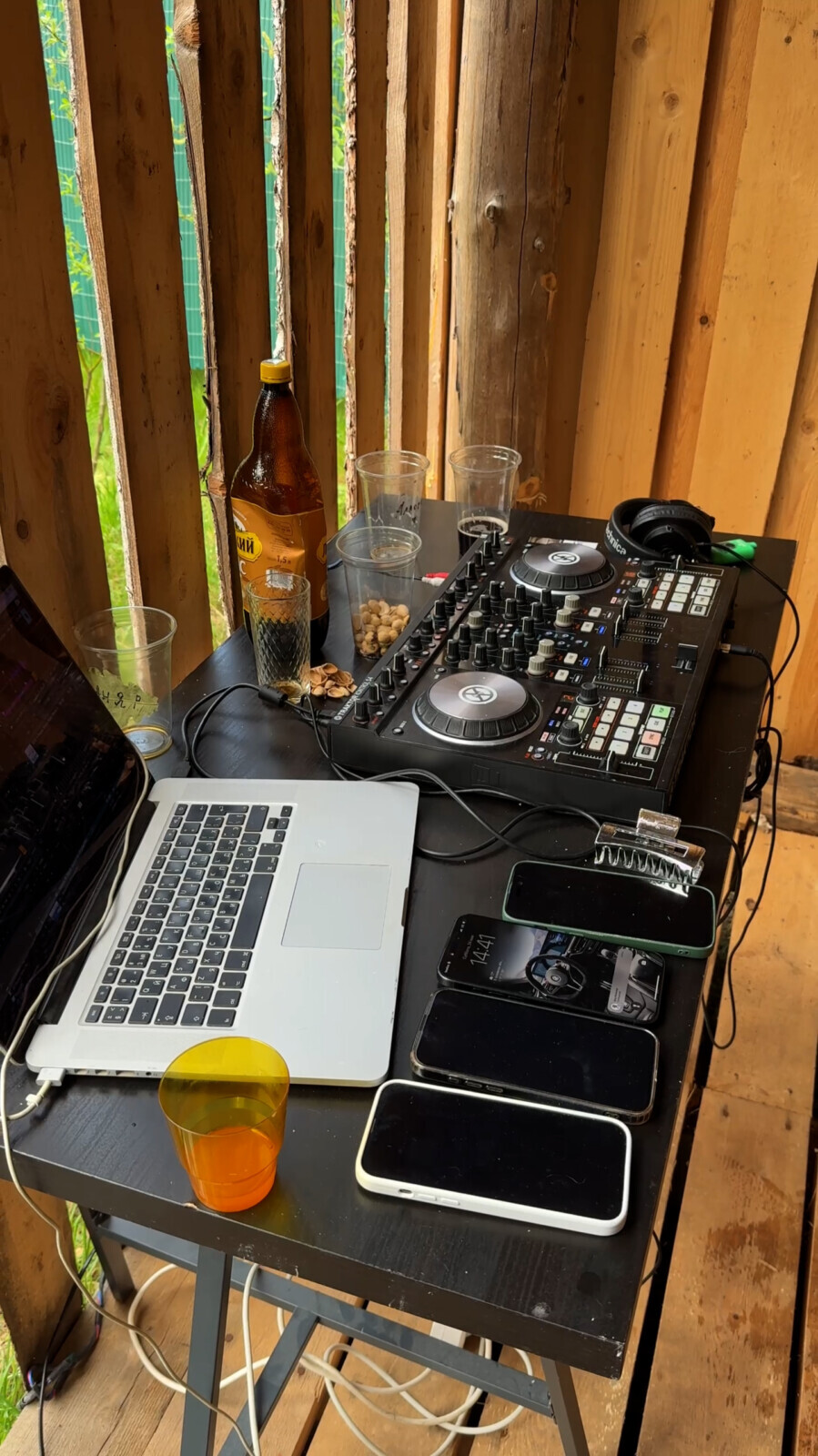 DJ пульт